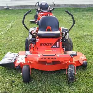 Cortadora de césped Ariens Edge de 52 pulgadas con giro cero y 23 HP, en perfecto estado. - Product Image 1