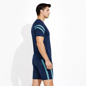 Ensemble de maillots de bain décontractés pour hommes à manches courtes, comprenant un t-shirt de compression et un short de bain à séchage rapide pour le surf - Product Image 3
