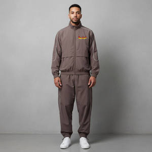 Ensemble coupe-vent homme personnalisé 2026 avec logo – Survêtement deux pièces léger, imperméable, streetwear, sportswear, décontracté, pour activités de plein air et jogging - Product Image 1
