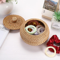 Panier de rangement rond en osier tissé à la main avec couvercle Panier à pain décoratif polyvalent pour petites clés