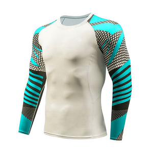 Créez votre propre rashguard à manches longues sur mesure, fabricant de rashguards personnalisés en sublimation, rashguards sur mesure pour hommes, rashguards en sublimation - Product Image 1