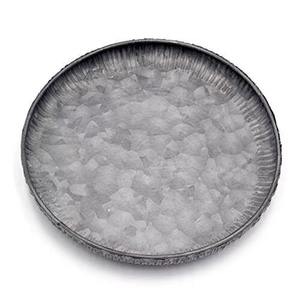 Acabado metálico liso, esta elegante bandeja de metal galvanizado transforma la decoración ordinaria en un estilo extraordinario. - Product Image 1