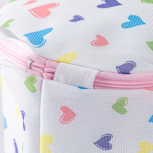 Heart Print <b>Laundry</b> Bag <b>Foldable</b> Mesh Wash <b>Basket</b> Zipper Portable Storage for Delicate Underwear Socks - Product Image 2
