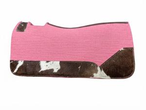 Tapis de selle anglais en cuir de vachette rose, design profilé, doublure polaire, absorption des chocs pour l'équitation - Product Image 1
