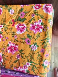 Tela de Algodón Peinado con Estampado de Camuflaje Tradicional Indio Hecho a Mano, Transpirable para Prendas y Tapicería - Product Image 3