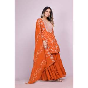 Traje Sharara de Georgette para Mujer de Diseñador con Dupatta Bordada, Conjunto Elegante - Product Image 2