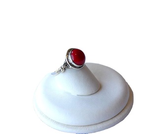 Bague de mode en corail naturel, argent 925, pour femme, taille personnalisée, technologie OEM, look classique de bague, idéale pour les fêtes - Product Image 1