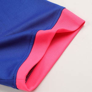 Meilleures ventes, prix bas, uniforme de football en tissu doux, design personnalisé, uniforme de football de haute qualité, uniforme de football uni - Product Image 4