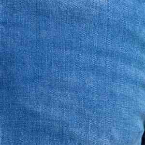 กางเกงยีนส์ทรงตรง ดีไซน์สำหรับใส่ลำลอง ใช้ได้ทุกวัน และเหมาะกับการแต่งตัวสไตล์สตรีท - Product Image 3