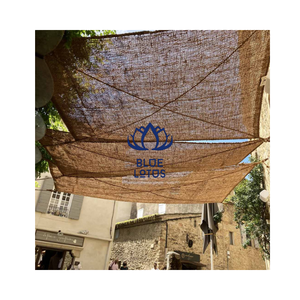 Voile d'ombrage en fibre de coco naturelle PREMIUM, durable et écologique, pour espaces extérieurs et protection solaire - Product Image 1