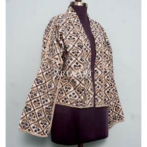 Compre Chaquetas Kantha de Algodón Hechas a Mano de la Mejor Calidad con Estampado Serigrafiado para Fiestas y Reuniones Informales de Mujeres - Product Image 4