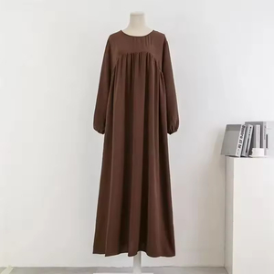 Robe Abaya Modeste Premium pour Femme en Tissu Satiné et Motif à Carreaux, Design Ouvert Luxueux, Prix Direct Usine en Gros - Product Image 6