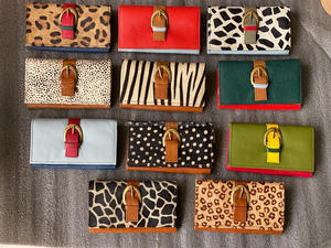 Bolso de mano de piel con estampado de animales reciclado hecho a mano para mujer, elegante monedero multiusos de Color rechoncho, tarjetero para mujer, billetera de moda - Product Image 4