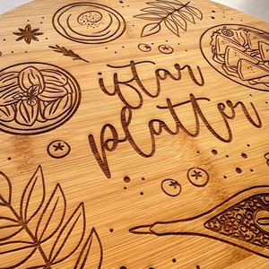 Plateau de service rond élégant pour l'iftar, idéal pour les dîners en famille, les fêtes du Ramadan et l'accueil des invités, provenant d'Inde. - Product Image 6