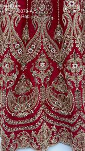 Conjunto de Lehenga de Seda Premium para Bodas con Hilo Zari, Dori, Motivos Multicolor, Cuentas de Cristal y Lentejuelas - Proveedor Mundial - Product Image 3