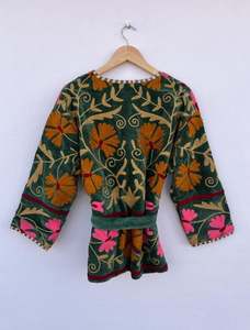 Chaqueta de Algodón al por Mayor, Estilo Blazer Corto, Inspirada en Otoño-Invierno, Nueva Colección 2026, con Bordado Floral Suzani en Tela de Terciopelo - Product Image 5