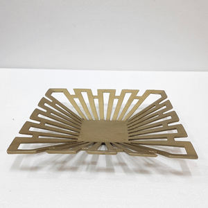 Bol décoratif carré plaqué or en aluminium, design moderne et luxueux pour table à manger, nouveau modèle gratuit - Product Image 1