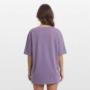 Camiseta Extra Grande con Cuello en V para Mujer, Color Morado, Algodón, Personalizable con Logotipo, Manga Corta, Color Sólido, Estilo Primavera Verano - Product Image 2