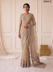 Sari en filet haut de gamme, Sari en filet brodé, Bordure richement découpée, Broderie au fil de coton, Sari avec travail de perles, Sari avec travail de paillettes - Product Image 6