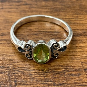 2.2 Grams Fine <b>Peridot</b> <b>Ring</b> - Product Image 1