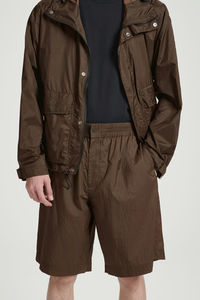 Conjunto corto cortavientos para hombre con chaqueta con cremallera y pantalones cortos a juego, transpirable, para un estilo deportivo. - Product Image 4