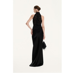 Nueva Tendencia en Blusas para Mujer, Suministro ODM, Blusa MAIA con Encaje Floral, Blusa sin Mangas Elegante y Duradera con Cuello Halter para Mujer - Product Image 1