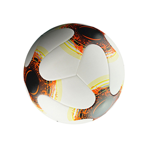 Ballon de football de haute qualité au toucher doux pour les écoles, les camps d'entraînement et les entraînements ou matchs sportifs, fabriqué au Pakistan - Product Image 4