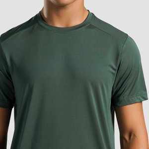 T-shirt Homme Personnalisé à Logo Frontal Coupe Slim Uni Manches Courtes Été Maille Col Rond Séchage Rapide Respirant Confortable Vente en Gros - Product Image 3