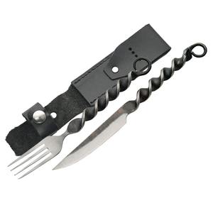 Ensemble de couverts médiévaux forgés à la main pour dîner festif, couteau, cuillère et fourchette viking d'extérieur, vaisselle plate avec étui en cuir – Idéal comme cadeau - Product Image 4