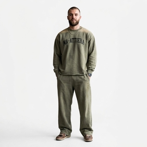 Conjunto Deportivo para Hombre, Sudadera Cuello Redondo Verde Oliva con Lavado Ácido, Pantalones Jogger, Ropa Casual de Calle, Traje de Dos Piezas - Product Image 1