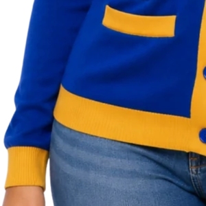 Cardigan SGRHO Doré pour Femme, Pull Tricoté Boutonné à Lettres Grecques, Tenue de Sororité, Mode Collégienne Décontractée, Personnalisable - Product Image 4