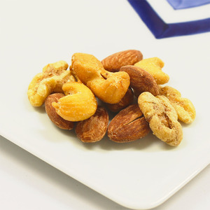 Nueces Mixtas Gourmet Premium Sazonadas con Sal Japonesa Dashi, Auténtico Condimento Kombu Umami Hecho en Japón, 100g x 50 Bolsas - Product Image 4