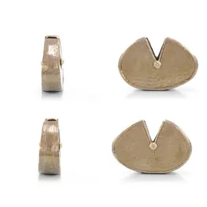 Elegante Florero Metálico de Calidad de Exportación para Decoración de Interiores, Florero Metálico Hecho a Mano para Decoración Premium - Product Image 3