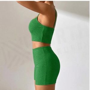 Ensemble de yoga 2 pièces North Approach, fermeture éclair intégrale sur le devant, noir uni, tissu respirant, vêtements de sport pour femmes - Product Image 3