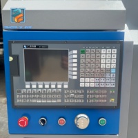 Tour CNC Fanuc à lit plat horizontal monophasé 380V X400 personnalisable de haute précision pour jantes en alliage
