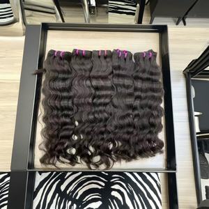 Extensiones de cabello lacio Remy indio natural 100% al por mayor, cabello humano indio virgen crudo con textura de ondas sueltas profundas de agua - Product Image 1