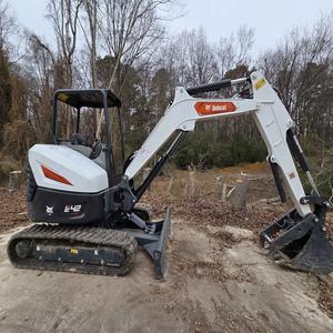 Excavadora Bobcat E42 Económica en Venta, Diseñada para Trabajos Exiguos con Gran Potencia y Eficiencia - Product Image 5