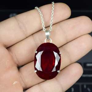 Colgante de rubí facetado de Cachemira en plata de ley 925, joyería artesanal con piedras preciosas, regalo de boda o piedra de nacimiento para ella. - Product Image 1