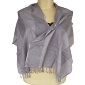 Chal Ligero Gris Sólido para Mujer, 100% Poliéster, Casual, para Todas las Temporadas, Uso Diario, Bufanda Larga con Bordes de Flecos - Product Image 1