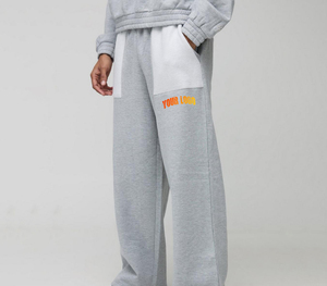 Pantalon de survêtement gris en coton pour homme avec taille élastique et poches latérales, logo sur la jambe droite, style décontracté pour l'automne - Product Image 1