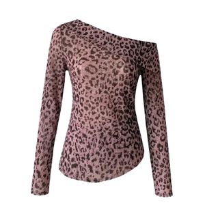Camiseta Corta de Manga Larga con Estampado de Leopardo Marrón para Mujer, Cuello Redondo, Ajustada, Estilo Casual Urbano, Fabricante OEM Personalizado - Product Image 1