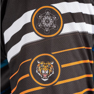 เสื้อเพนท์บอลแบบซับลิเมชั่นสั่งทำพิเศษ ระบายอากาศได้ดี ชุดทีมโมโตครอส พร้อมแผ่นรองรับแรงกระแทก พิมพ์โลโก้ OEM - Product Image 4