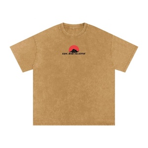 Camiseta de Manga Corta Beige para Hombre Royal Grind Collective con Logotipo de Sol Rojo, Cuello Redondo, Corte Casual - Product Image 3