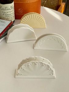 Elegante Porta Servilletas y Pañuelos Redondo de Resina Hecho a Mano y Ecológico, Organizador Decorativo de Lujo para una Comedor Elegante - Product Image 4