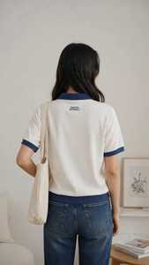 เสื้อโปโลแขนสั้นผู้หญิง คอวี คอปกสีตัดกัน สไตล์พรีปปี้ - Product Image 3