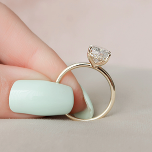 แหวนหมั้นเพชรทรงคุชชั่นชุบทอง 14K แบบคลาสสิก ประดับเพชรแล็บโกรว์ - Product Image 2