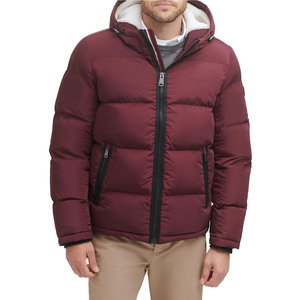 Veste matelassée à capuche pour homme, bordeaux, polyester, manteau d'hiver décontracté, fermeture éclair, doublure en fausse fourrure, coupe régulière, coupe-vent - Product Image 1