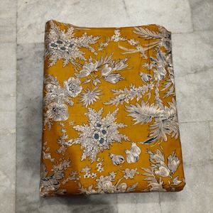 Tissu en coton biologique doux très demandé, avec des caractéristiques respirantes et écologiques, idéal pour les sacs pour femmes et enfants, et les vêtements artisanaux. - Product Image 5