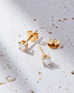Clásicos pendientes de oro de 14 quilates con diamantes redondos de corte brillante, diamantes blancos cultivados en laboratorio, color G, joyería para uso diario de mujer. - Product Image 5