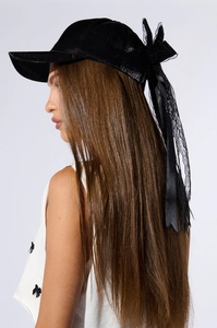 Gorra de Béisbol Negra de Satén con Decoración de Lazo de Encaje, Ajustable para Mujer, Diseño de 6 Paneles, Estilo Casual - Product Image 3